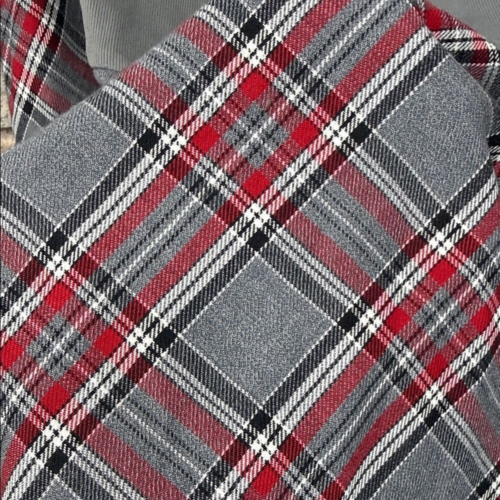 Elegant Gray and Red Plaid Pencil Skirt - Picture 2 of 5